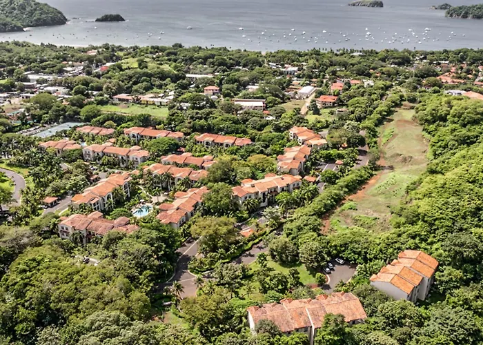 Swim, Surf & Explore! Serene Playas Del Gem Coco